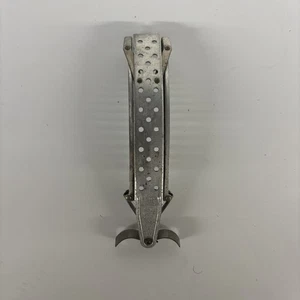 Mervin Aluminum Hair Wave Clip Spring Loaded 1930s Flapper Era Retro * - Picture 1 of 3