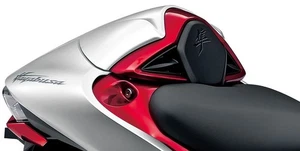 GENUINE OEM SUZUKI HAYABUSA GSX1300R 2022 SINGLE SEAT COVER COWL SILVER/RED - Picture 1 of 1