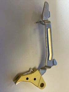 CURVED FACE CARRY TRIGGER W/ BAR FOR GEN 3 GL0CK MODELS 17, 19, 23, 26, 27, G/S - Picture 1 of 4