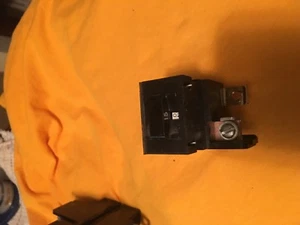 Interruttore PUSHMATIC 15AMP bt - Foto 1 di 1