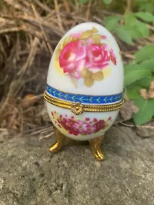 Porzellan Ei - Schmuckschatulle aufklappbar 3,5 cm hoch - Rosen - Bild 1 von 5