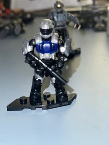 HALO MEGA BLOKS CONSTRUX SILVER BLUE UNSC ODST MINI FIGURE MAVERICK SERIE - Picture 1 of 1