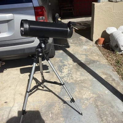 National Geographic 114mm Astronomical Reflector Telescope Missing pieces - Image 1 of 4