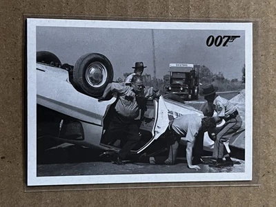Tarjeta de retroceso 2014 Rittenhouse James Bond 007 Archives Live and Let Die #093 Foto 1 de 2