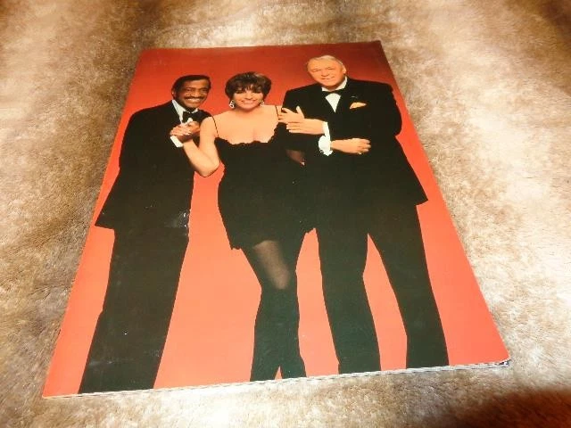 Programa de concerto Frank Sinatra/Liza Minnelli/Sammy Davis Jr. com muitas imagens! - Imagem 1 de 1