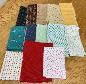 Lot of CALICO, SMALL DOTS, FLOWERS - 13.5 OZ COTTON FABRIC - Picture 1 of 4