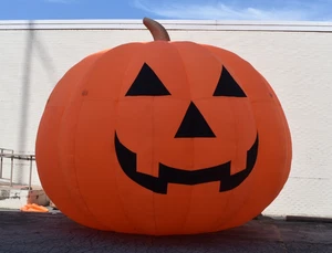 Jumbo extra großer aufblasbarer Kürbis 18 Fuß massiv Halloween Garten Deko KEIN GEBLÄSE - Bild 1 von 6