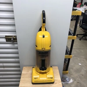 Rare Eureka The Boss SuperLite 21.0 Bagless Vacuum Model 402-A1 Yellow-READ!used - Picture 1 of 2