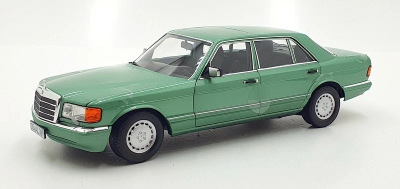 Norev 1/18 Scale Diecast 183469 1991 Mercedes-Benz 560 SEL Light Green Metallic - Image 1 of 4