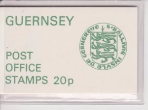 GUERNSEY POSTAGE STAMP BOOKLET / SACHET 1977 SB15 20p IN PLASTIC SLEEVE - Picture 1 of 1