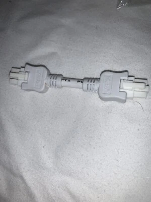Tech Lighting Unilume Slimline Undercab Jumper Connector 700UCJC03W 3" White - Image 1 of 3