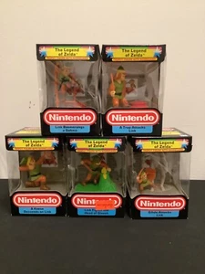 Factory Sealed (Lot of 5) 1988 Legend of Zelda Nintendo Trophy Figures NOS - Picture 1 of 7