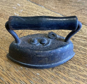 Vintage Mini Sad Iron Wood Handle A-BEST-O No. 602 - Picture 1 of 4