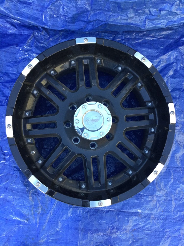 2006 Ford F-350SD F350 Super Duty Pro Comp Alloy Wheel Rim - Image 1 of 4