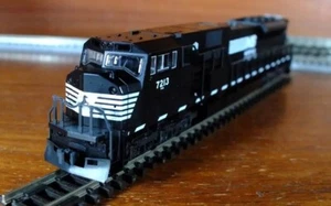 Kato 176-5506 Spur N EMD SD80MAC Diesellok in Norfolk Southern Lackierung - Bild 1 von 12