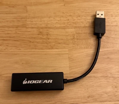 Iogear  Pocket Card Reader / Writer GFR309 - Image 1 of 4