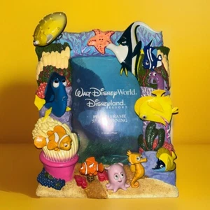 Marco de fotos 3D Walt Disney World Resort Buscando a Nemo Dory 5 x 7 ✅ - Imagen 1 de 12