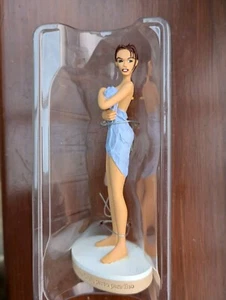 Lara Croft Figurine naked Towel bedsheet Tomb Raider sexy 28 Pareo Paradiso NEW - Picture 1 of 4