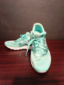 Size 4.5 - New Balance FuelCore Urge v2 Low Green - Picture 1 of 7