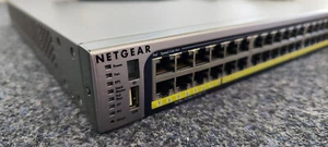 NETGEAR ProSAFE GSM7252PS Switch 48x 1GB + 2x10GB SFP+ Ports - Bild 1 von 7