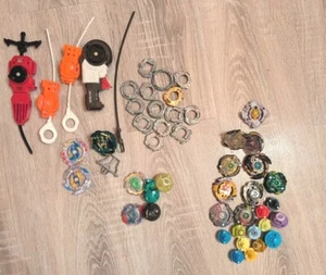 Tony Hasbro Beyblade Burst Huge Lot 50+ Mixed Pieces W Launchers & Cords Metal - Bild 1 von 16