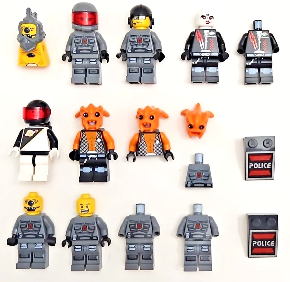Lego Space Police Minifigure Lot - Aliens Officers Kranxx Skull Twin Snake - Image 1 of 4