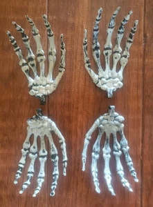 Set Of 4 Halloween Party Skeleton Hand Decorative Display Black/Cream 6" - Picture 1 of 9