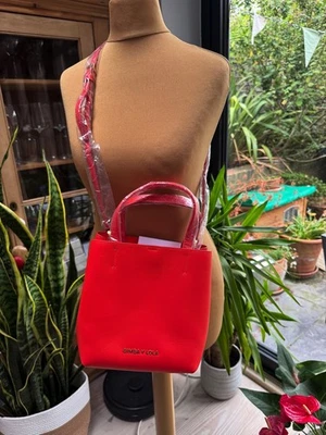 NEW! Stunning BIMBA Y LOLA Chihuahua Bolso Coral Red Leather Small Crossbody BAG - Image 1 of 4