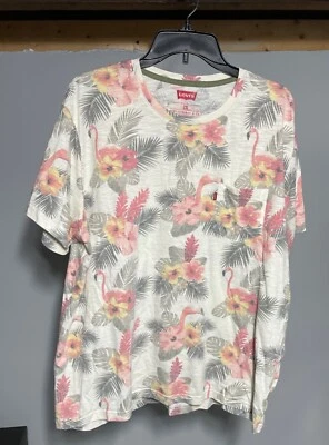XXL Levi's Mens T-Shirt Red Tab Flamingos Floral Short Sleeve Pocket 2XL Strauss - Image 1 of 4