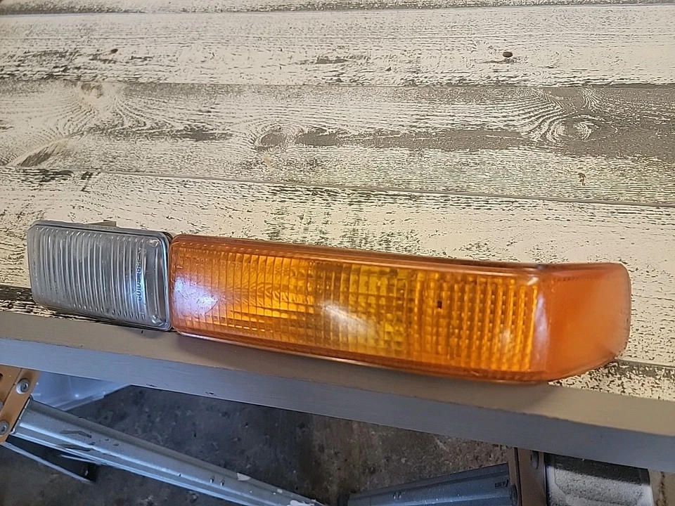 1998-2005 Chevrolet Blazer S10/Jimmy S15 LH парковка лампа поворотник 16524259 - Изображение 1 из 4