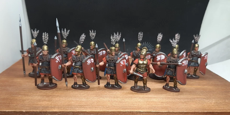 Miniaturas pintadas 28 mm - Legiones de la República de Roma (13 fig.) Foto 1 de 1