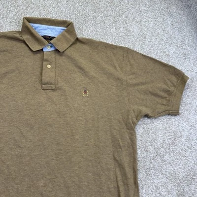 Camisa polo masculina vintage Tommy Hilfiger tamanho grande marrom manga curta brasão Y2K - Imagem 1 de 4