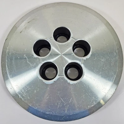 👀 ONE 1985-1986 Oldsmobile Calais Pace Car # 4136 Wheel Center Cap # 22527554 ✅ - Image 1 of 4