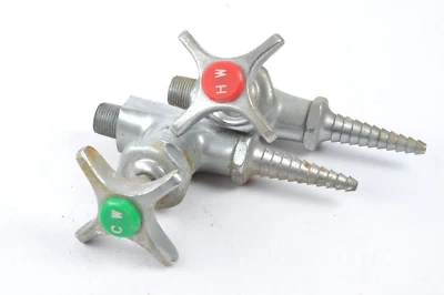 Grifo de hierro con patas de garra vintage para bañera o fregadero HW caliente y frío - cromado Foto 1 de 4