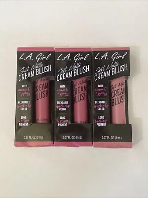 LA Girl Soft Matte Cream Blush 2 Kiss Up GBL444 & 1 Rose Bud Gbl411 3 Packs - Image 1 of 4