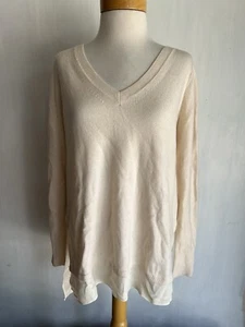VINCE Official Women's Mixed Media V-Neck 100% Cashmear Silk Sweater Size Small - Picture 1 of 5