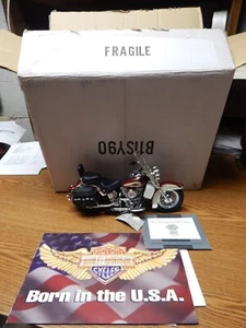 FRANKLIN MINT HARLEY HAVIDSON HERITAGE SOFTAIL CLASSIC DIE CAST NIB 1/10 SCALE - Picture 1 of 7