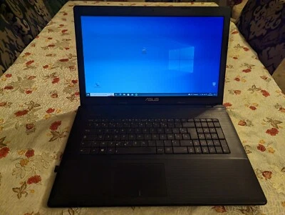 ASUS X75 ALTEC LANSING 17,3 Pouces Windows 10 8Go Ram  - Photo 1/4