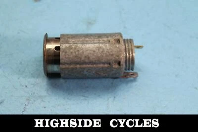 1427 07 ELEMENTO ENCENDEDOR DE CIGARRILLOS HARLEY-DAVIDSON STREET GLIDE 12V SOCKET Foto 1 de 4