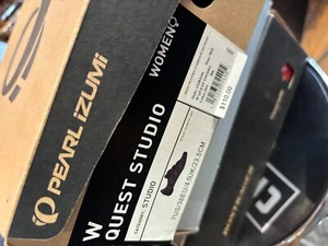 PEARL iZUMi W Quest Studio Cycling Shoe - Women's Size EU 38 US 7 Black - Picture 1 of 4