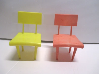 2 VINTAGE BARBIE DOLL YELLOW & ORANGE KITCHEN DINING ROOM CHAIRS #2 BIN LG1 - Image 1 of 2