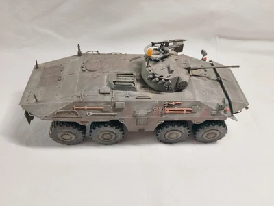 REVELL 1/35 LUCHS COSTRUITO COME DA FOTO - Immagine 1 di 3