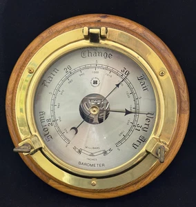 Bey-Berk SB408 Lacquered Brass Porthole-Style Barometer On Oak Wood - Picture 1 of 6
