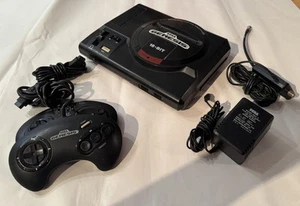 Sega Genesis Model 1601 - 16Bit Console Bundle w/ Controllers & Cables! *TESTED* - Picture 1 of 6