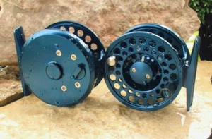 Rodmaker TREK 2 5/8" DARK BLUE Click & Pawl Fly Reel – Aluminum, 2/3wt Size - Picture 1 of 6