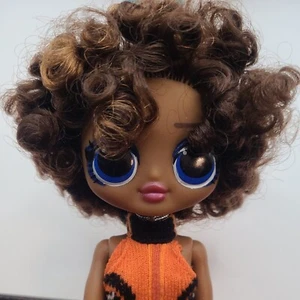 Lol Surprise! Muñeca de belleza étnica afroamericana afroamericana de moda OMG 10 - Imagen 1 de 4