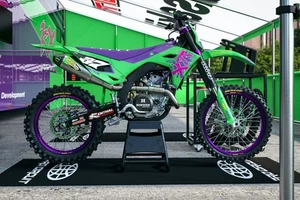 Se adapta a Kawasaki KX450F (2024-2025) y KX250F (2025) kit gráfico calcomanías kxf kx - Imagen 1 de 8