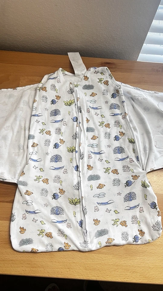 Disney Bebé Halo Saco de Dormir Nemo/Dory Vida Marina Coral Recién Nacido 0-3 M Peces Foto 1 de 4