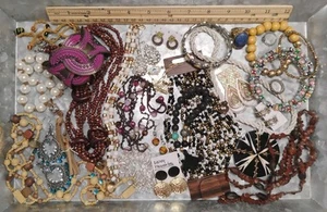 BOHO VIBE Lot ✨ALL WEAR✨ Mixed Lot of Jewelry inc. Earrings, Rings, Vtg To Now! - Picture 1 of 11