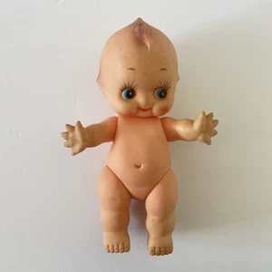 Muñeca de goma Kewpie de colección juguete chirrido articulado kitsch bebé muñeca cabello moldeado - Imagen 1 de 3